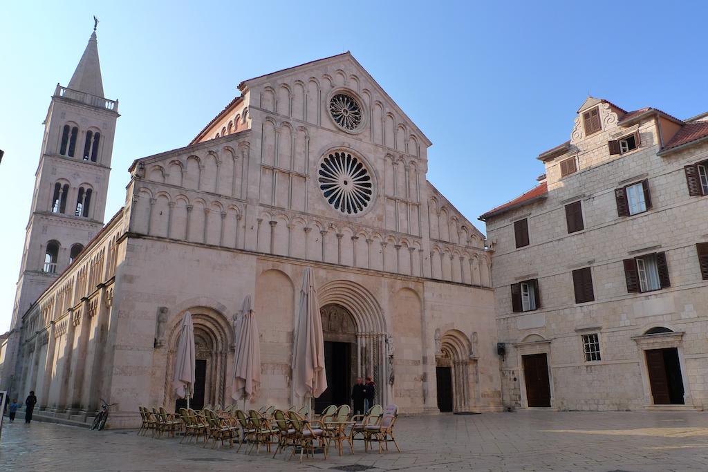 Rooms And Apartments Ana Zadar Exterior photo